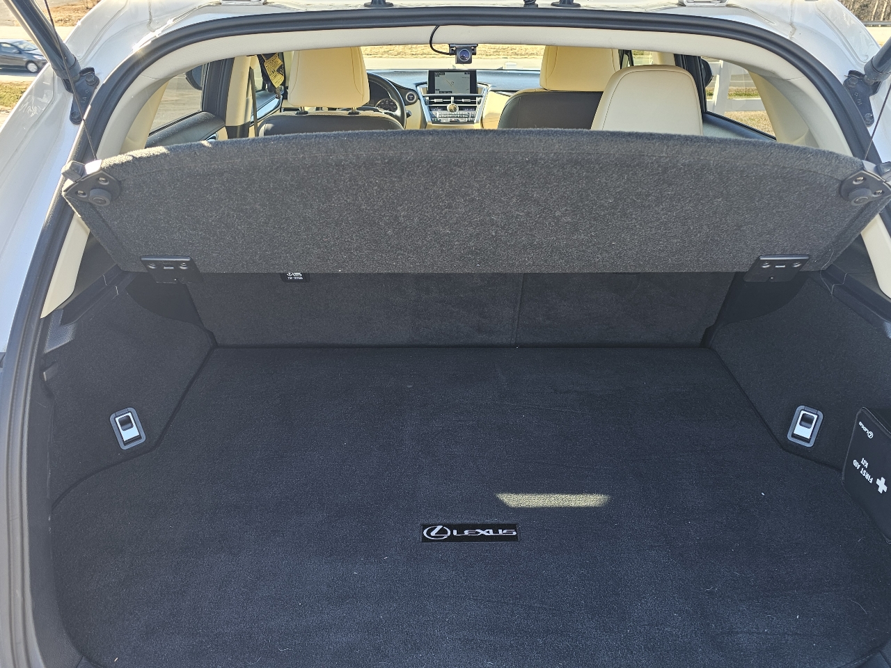 Lexus NX 300h FWD 4dr 2015