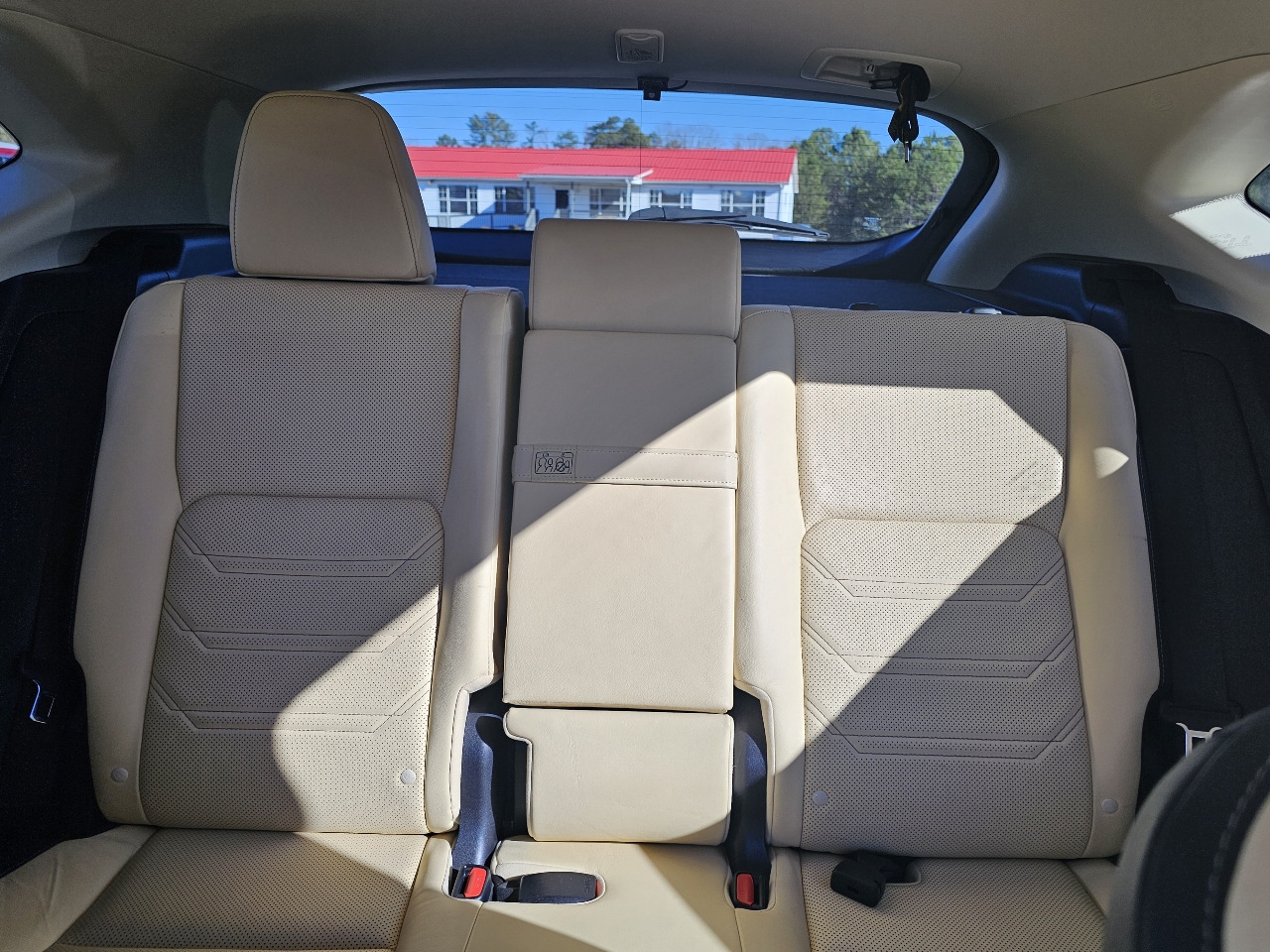 Lexus NX 300h FWD 4dr 2015