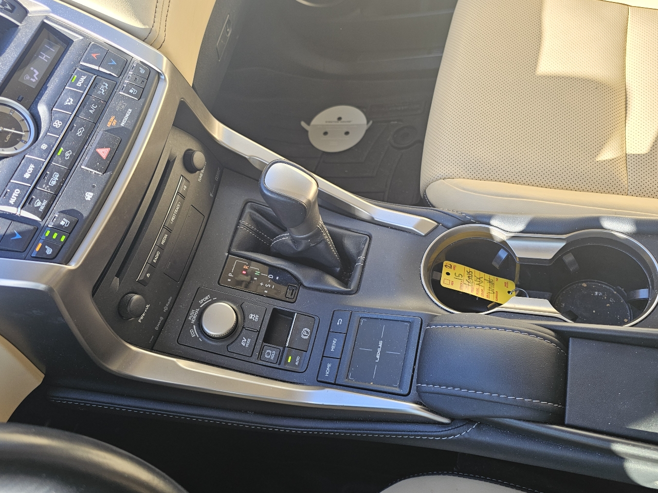 Lexus NX 300h FWD 4dr 2015