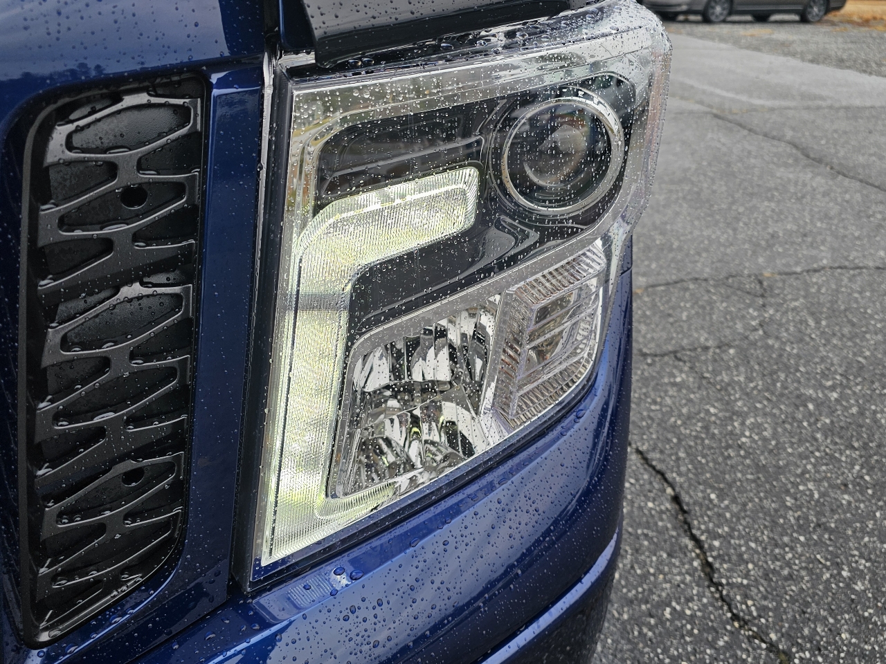 Nissan Titan 4x4 Crew Cab PRO-4X 2019