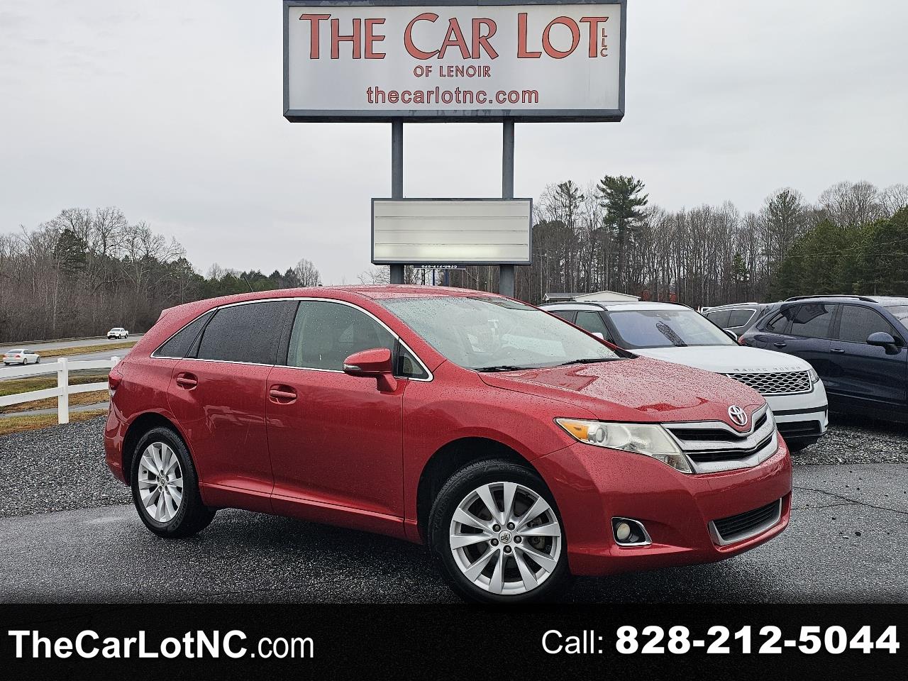 2014 Toyota Venza LE's photo