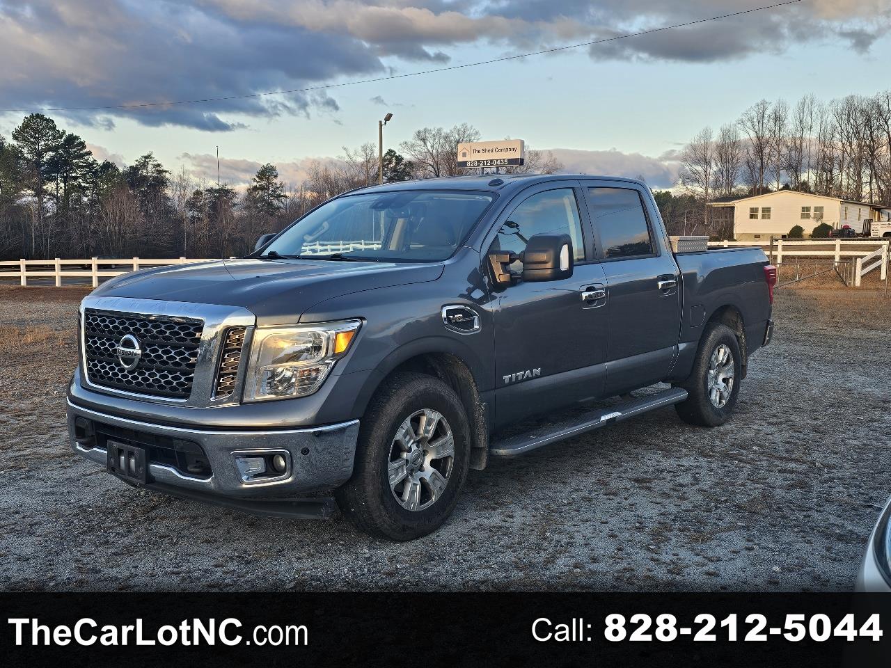 2017 Nissan Titan SV's photo