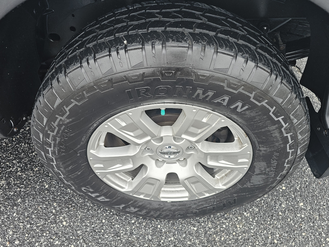 Nissan Titan 4x4 Crew Cab SV 2017