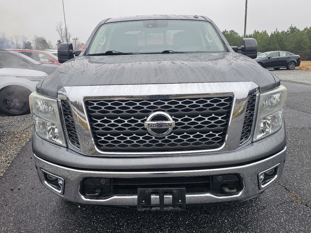 Nissan Titan 4x4 Crew Cab SV 2017