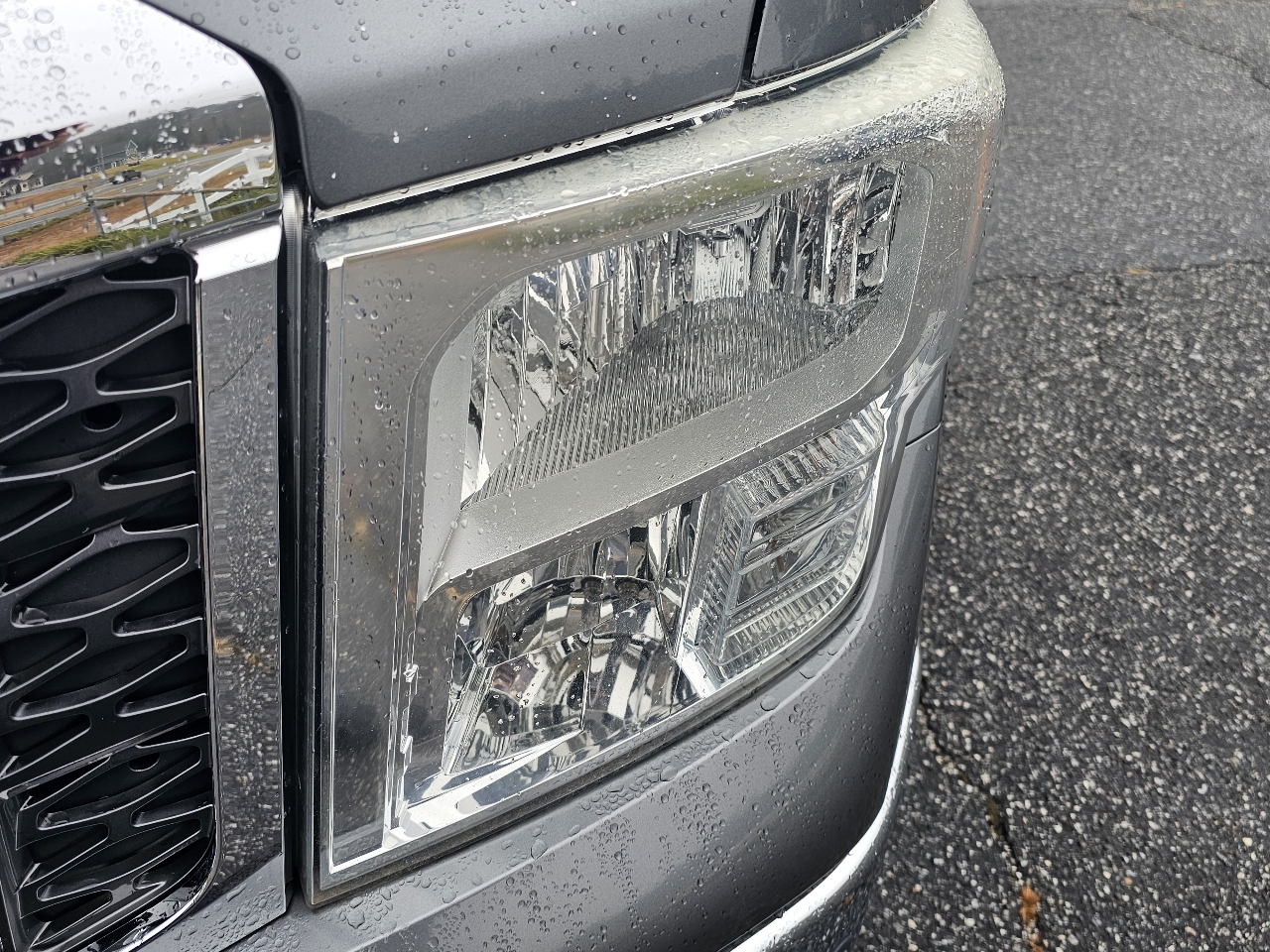 Nissan Titan 4x4 Crew Cab SV 2017