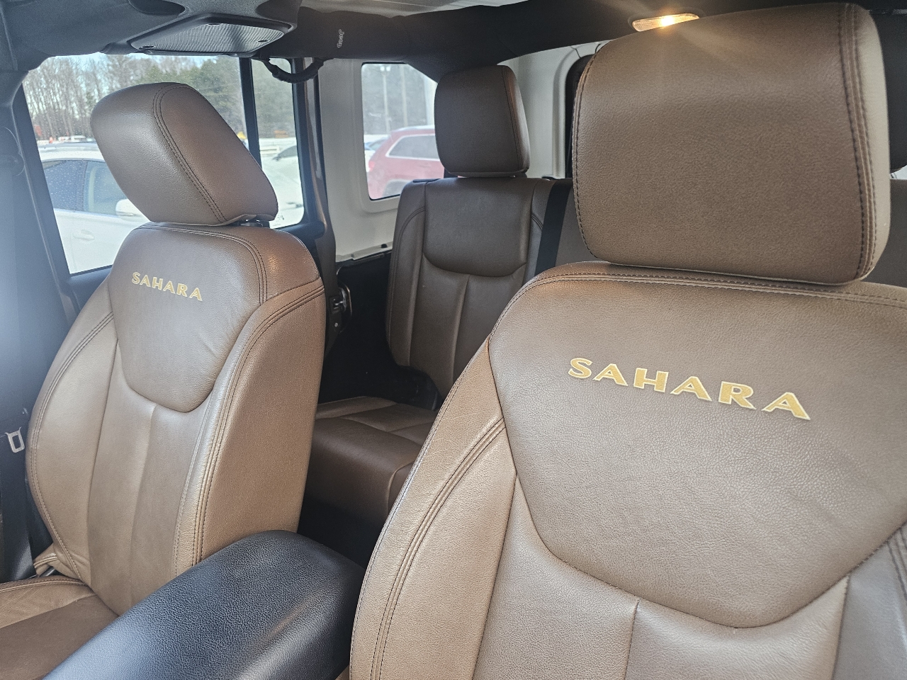 Jeep Wrangler Unlimited 4WD 4dr Sahara 2015