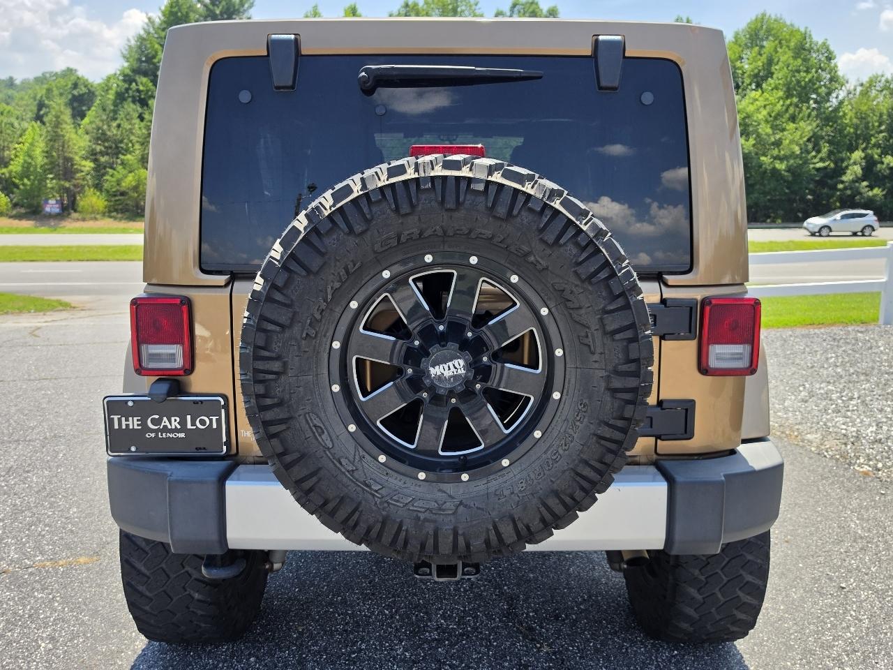Jeep Wrangler Unlimited 4WD 4dr Sahara 2015