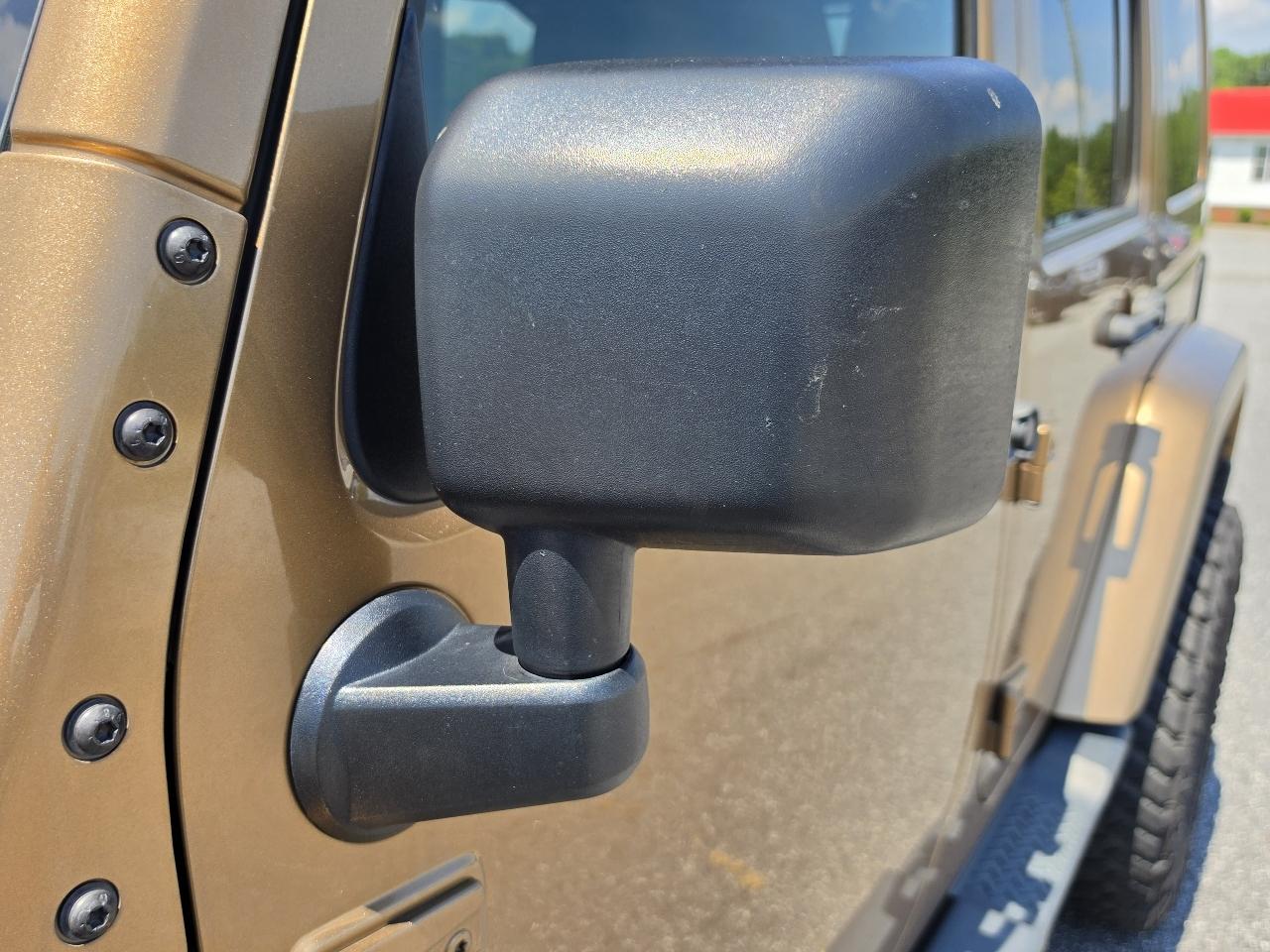 Jeep Wrangler Unlimited 4WD 4dr Sahara 2015