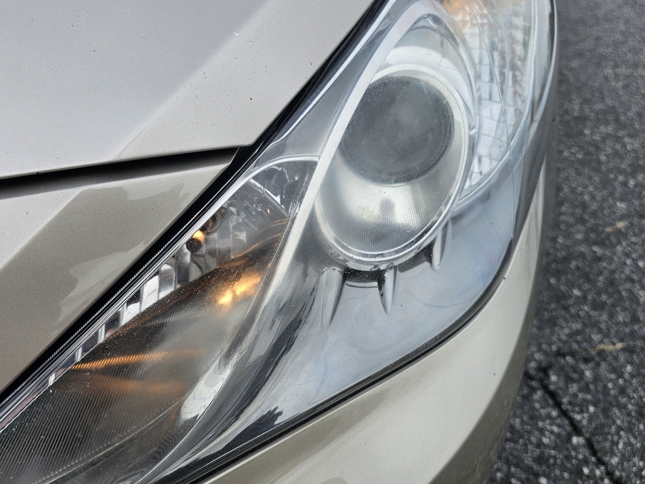 Hyundai Sonata 4dr Sdn 2.4L Auto Ltd 2011