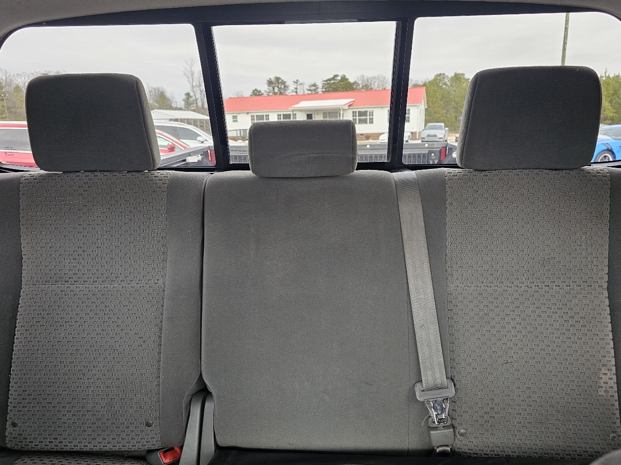 Toyota Tundra 4WD Truck Dbl 4.6L V8 6-Spd AT (Natl) 2010