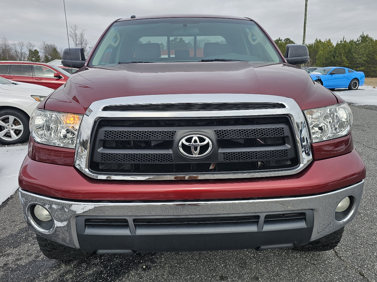 Toyota Tundra 4WD Truck Dbl 4.6L V8 6-Spd AT (Natl) 2010