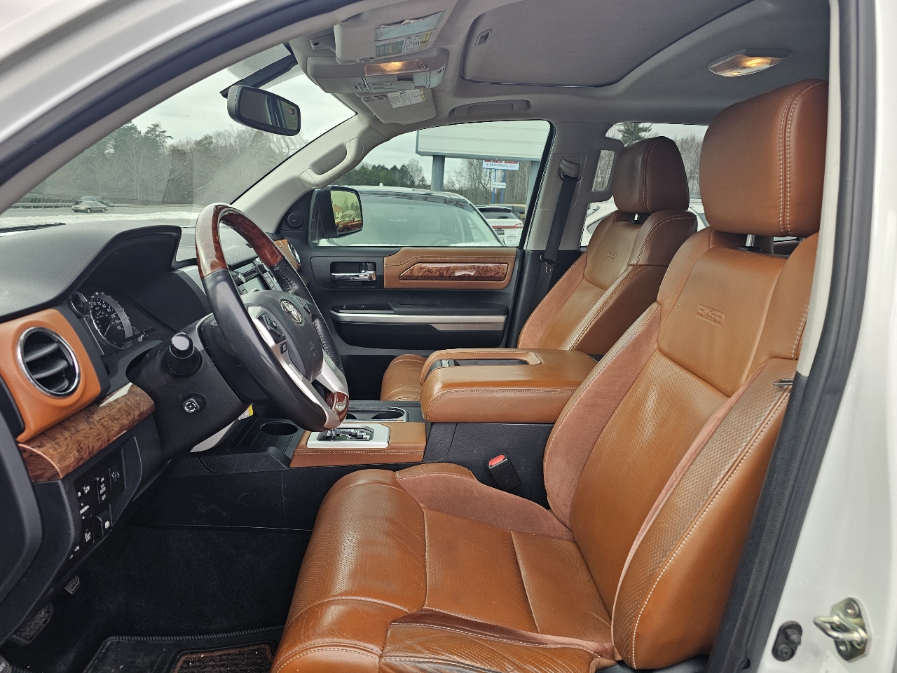 Toyota Tundra 4WD 1794 Edition CrewMax 5.5' Bed 5.7L FFV (Natl) 2017