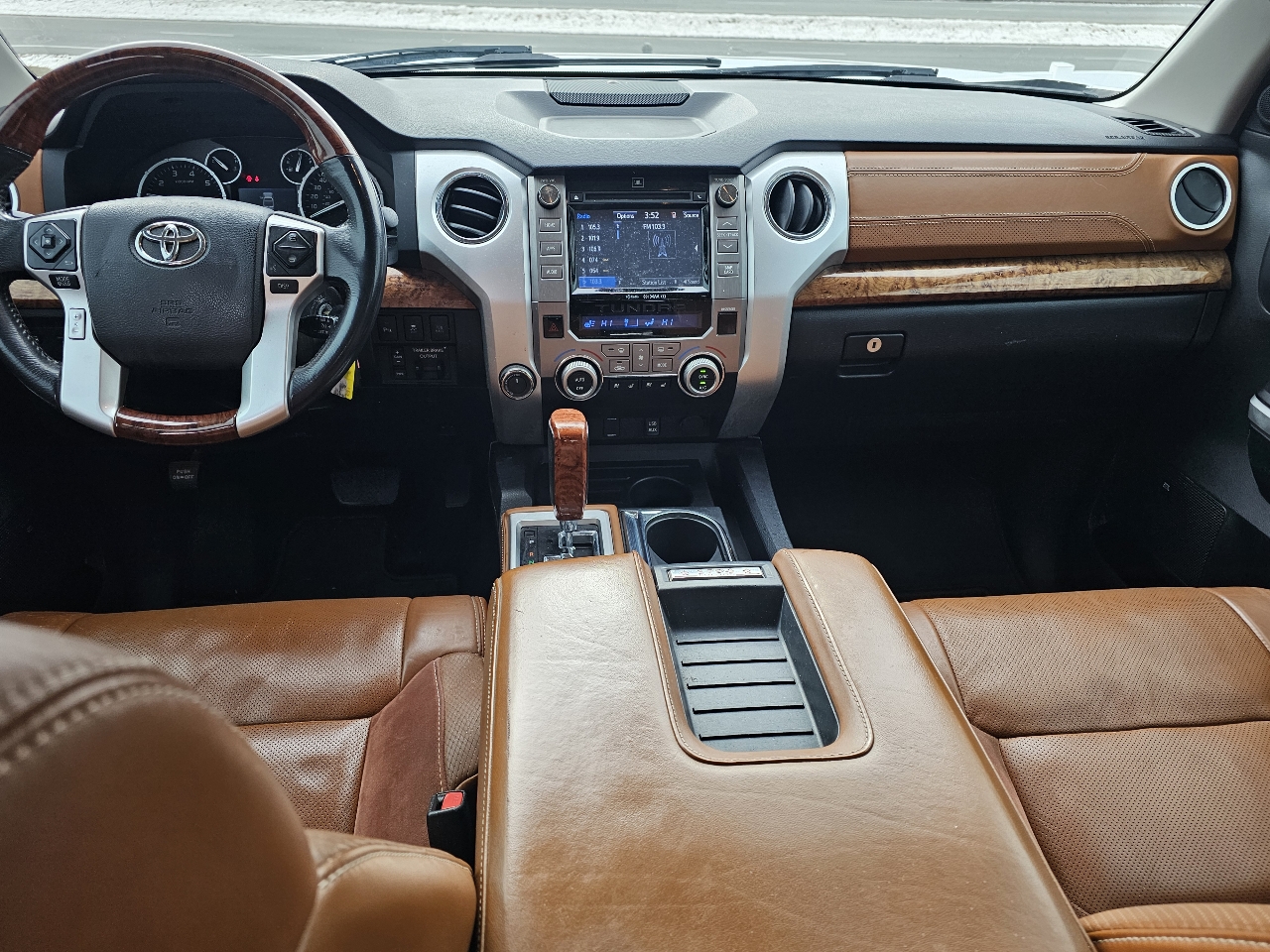 Toyota Tundra 4WD 1794 Edition CrewMax 5.5' Bed 5.7L FFV (Natl) 2017