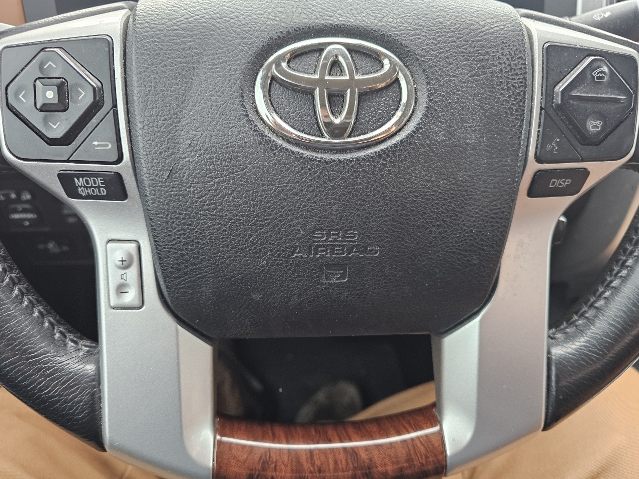 Toyota Tundra 4WD 1794 Edition CrewMax 5.5' Bed 5.7L FFV (Natl) 2017