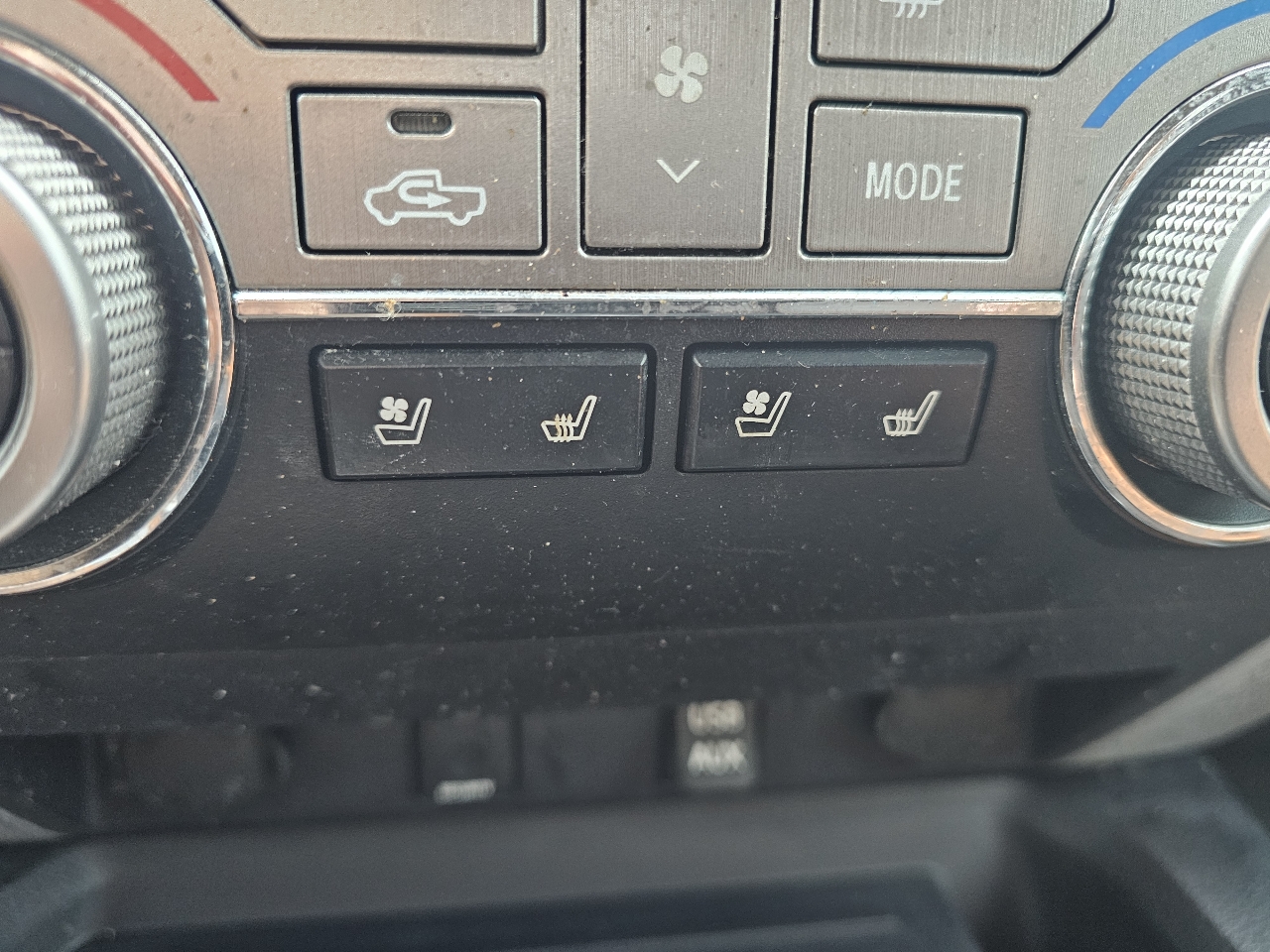 Toyota Tundra 4WD 1794 Edition CrewMax 5.5' Bed 5.7L FFV (Natl) 2017