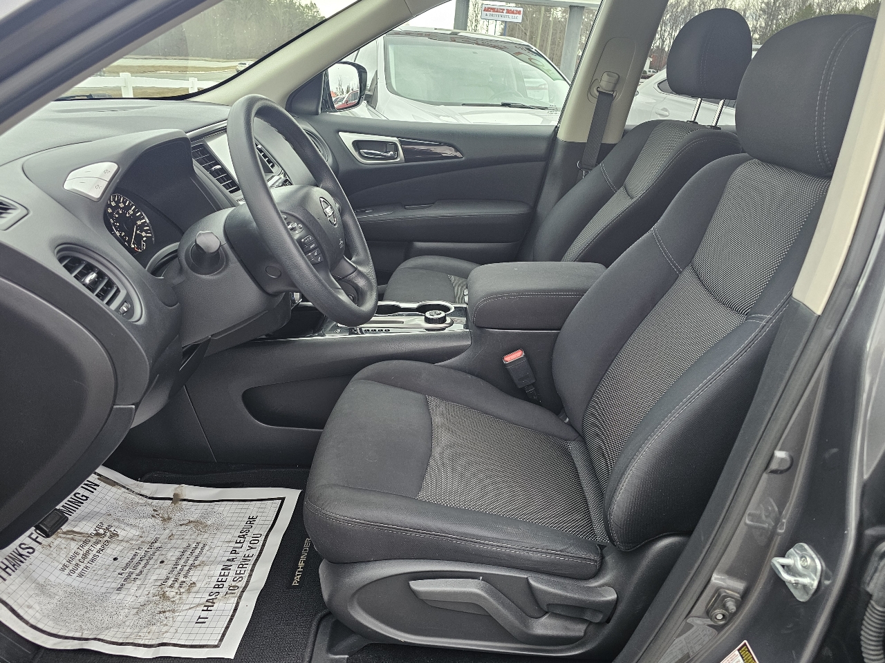 Nissan Pathfinder 4x4 S 2017