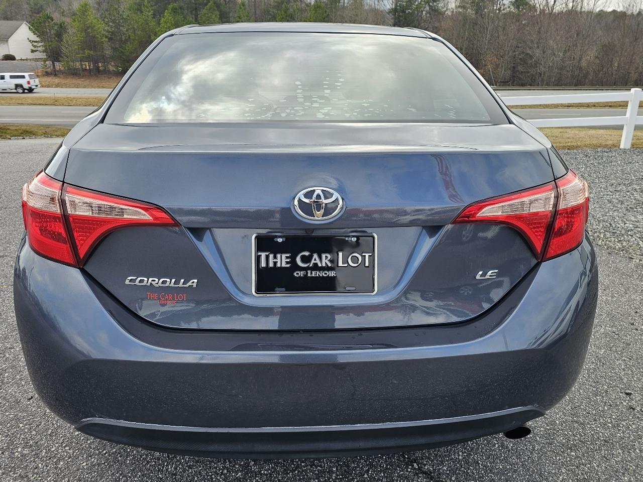 Toyota Corolla XLE CVT (Natl) 2019