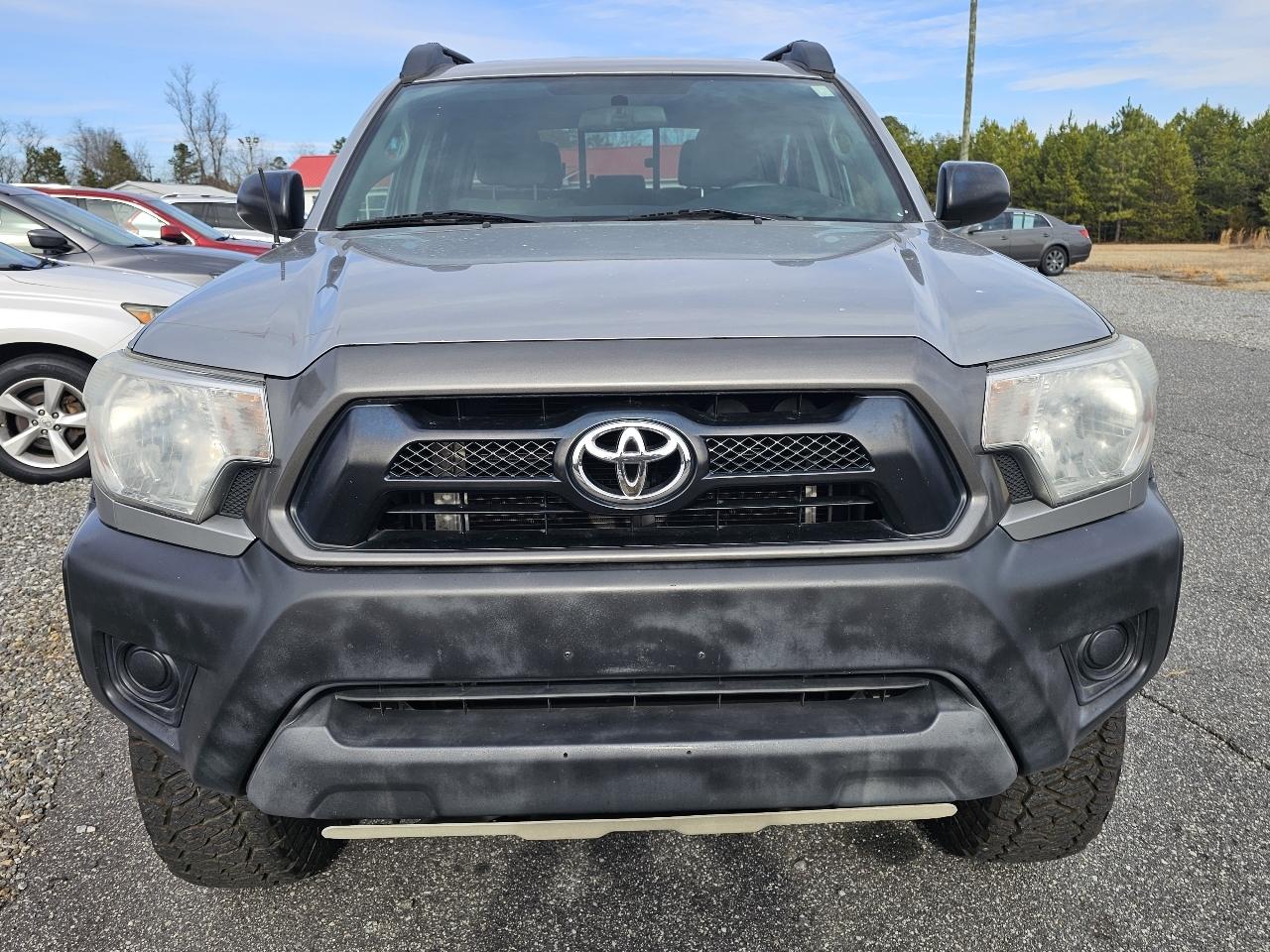 Toyota Tacoma 4WD Double Cab V6 AT (Natl) 2015