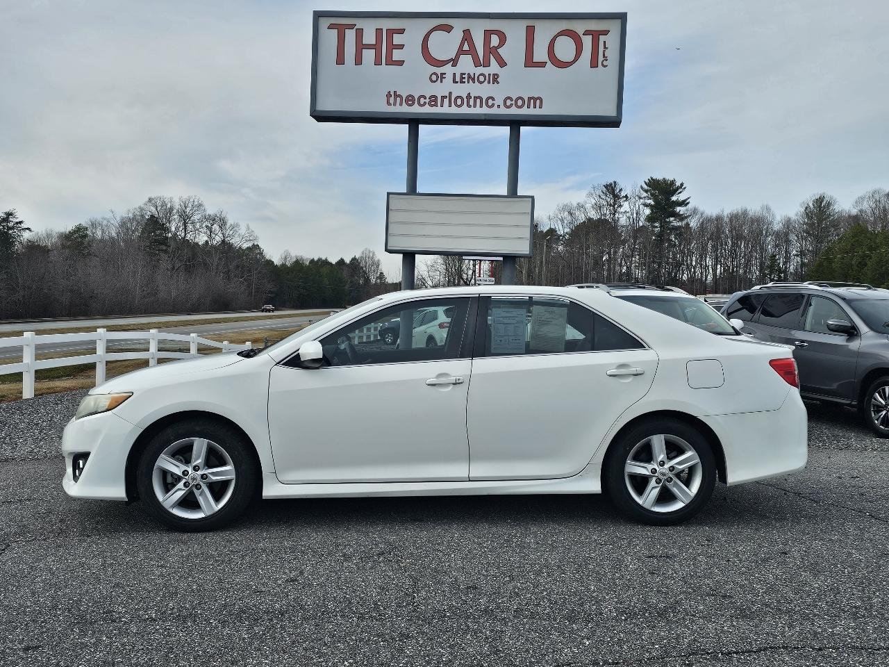 Toyota Camry 4dr Sdn I4 Auto SE Sport Limited Edition (Natl) 2012