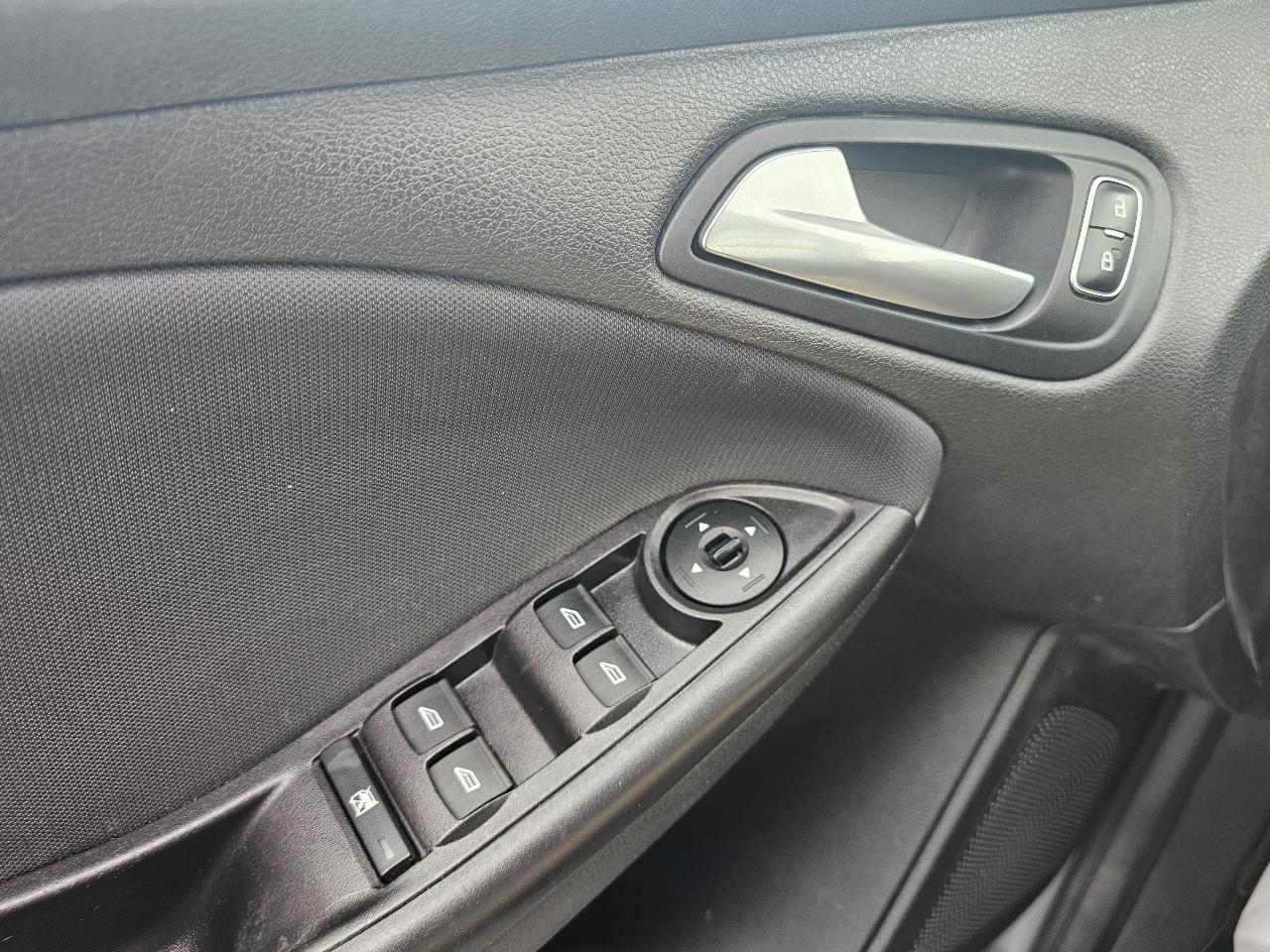 Ford Focus 5dr HB SE 2016