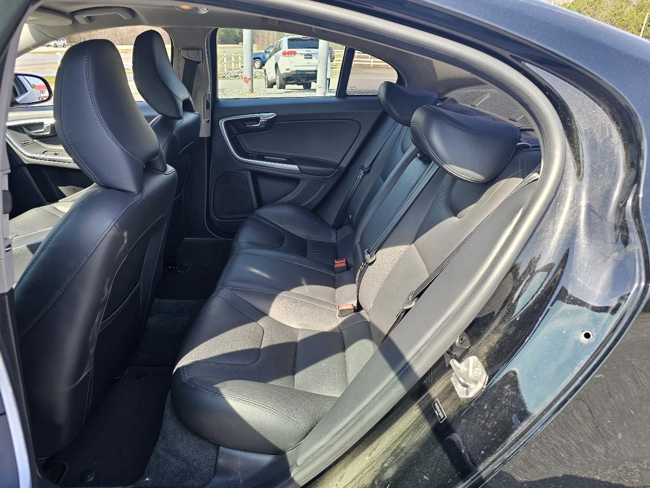 Volvo S60 2015.5 4dr Sdn T5 Premier AWD 2015