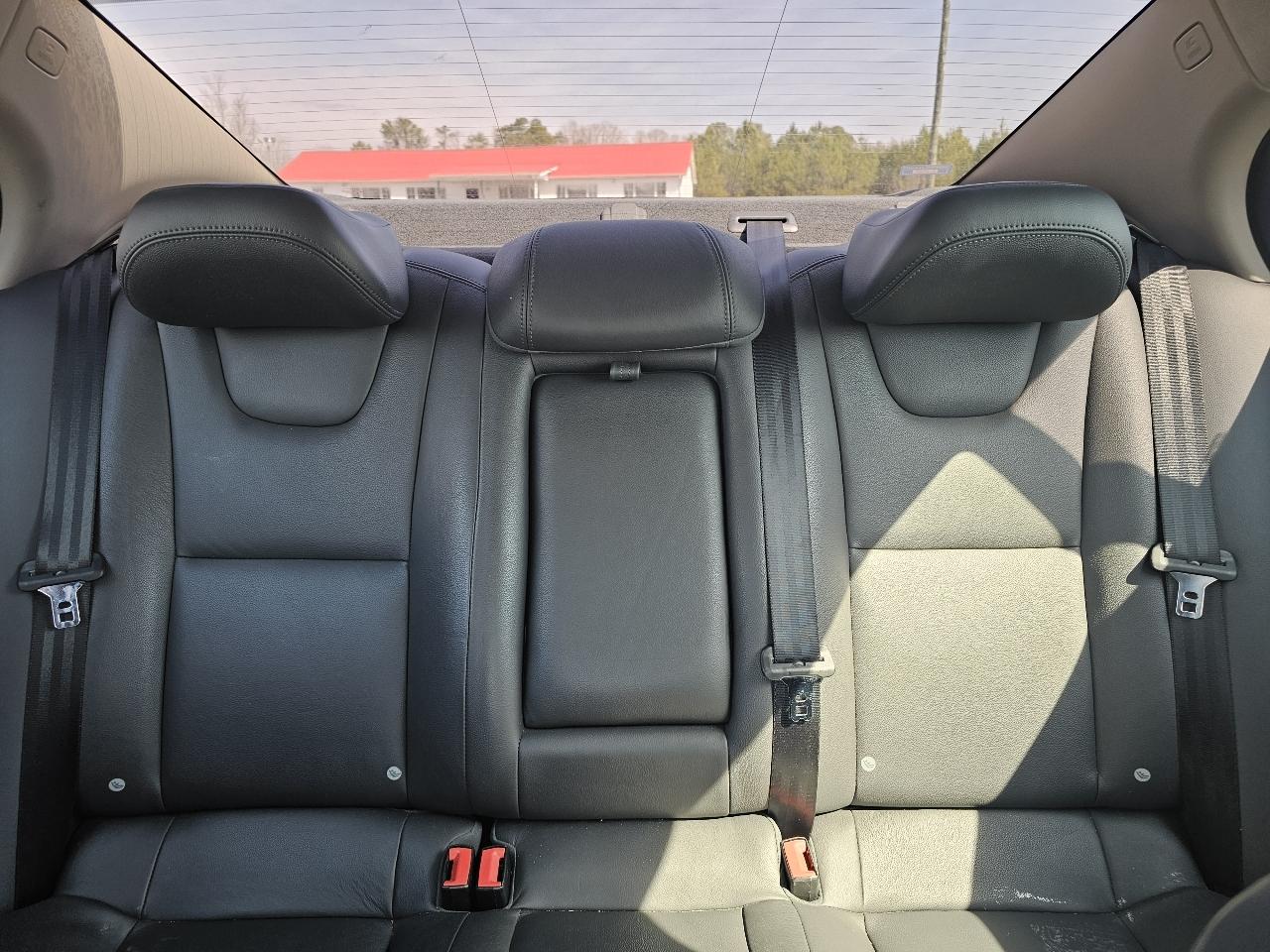 Volvo S60 2015.5 4dr Sdn T5 Premier AWD 2015