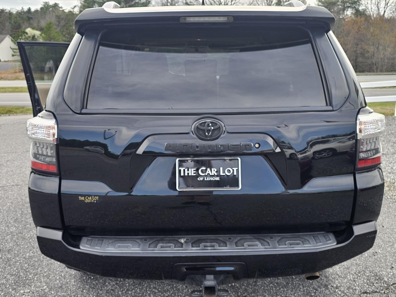 Toyota 4Runner RWD 4dr V6 SR5 Premium (Natl) 2014
