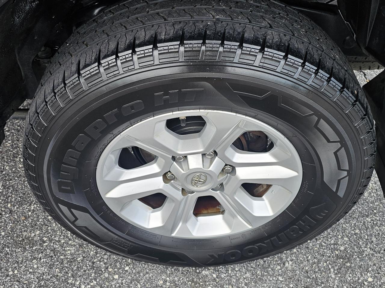 Toyota 4Runner RWD 4dr V6 SR5 Premium (Natl) 2014