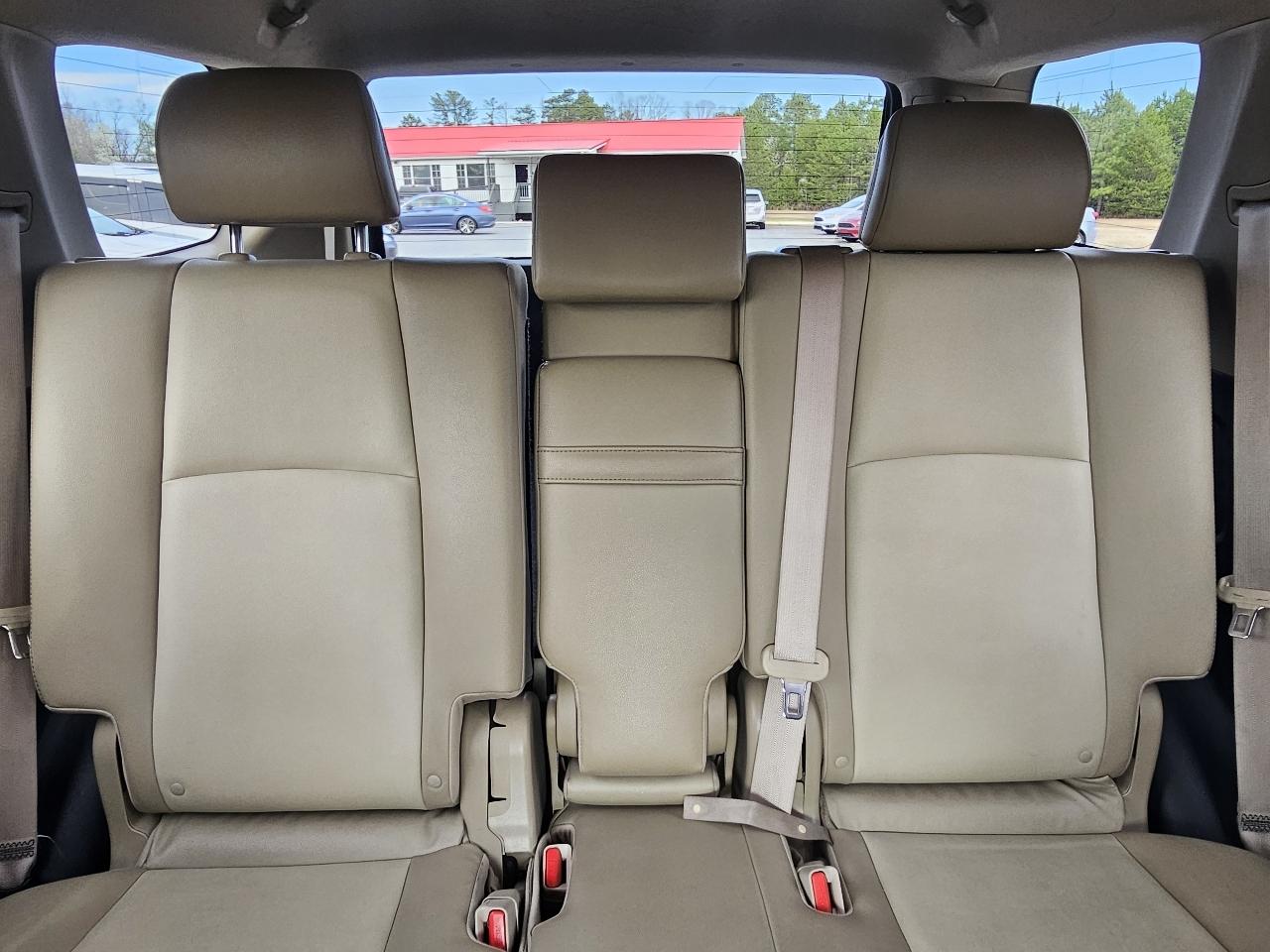 Toyota 4Runner RWD 4dr V6 SR5 Premium (Natl) 2014