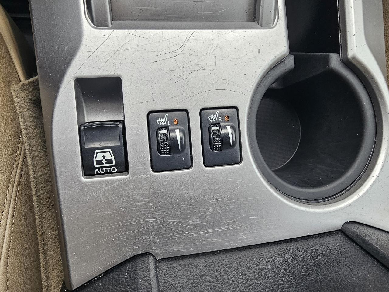 Toyota 4Runner RWD 4dr V6 SR5 Premium (Natl) 2014