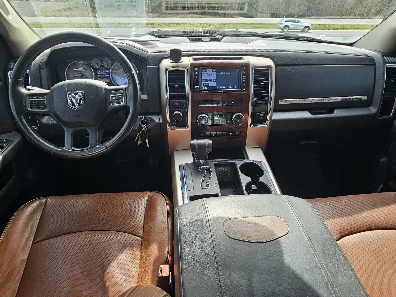 RAM 1500 4WD Crew Cab 140.5" Laramie Longhorn 2012