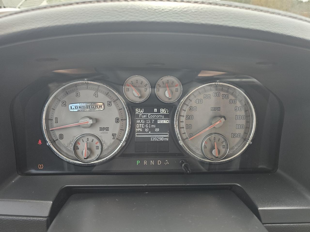 RAM 1500 4WD Crew Cab 140.5" Laramie Longhorn 2012