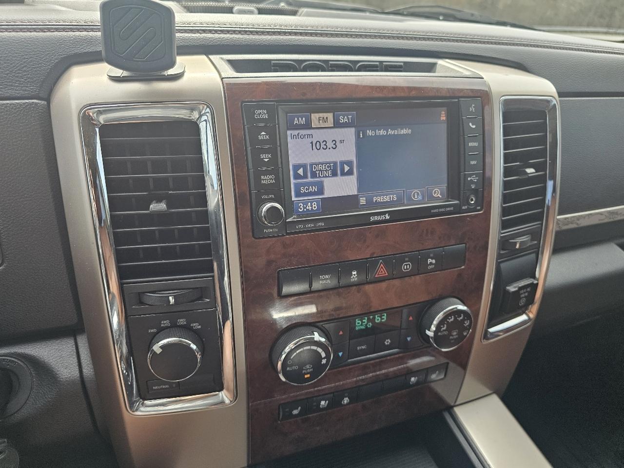 RAM 1500 4WD Crew Cab 140.5" Laramie Longhorn 2012