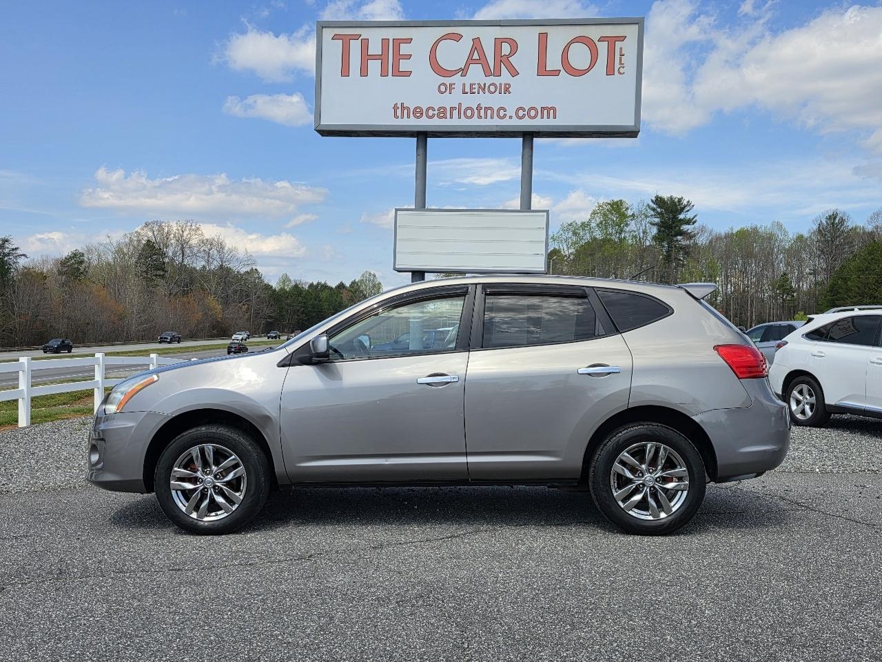 Nissan Rogue AWD 4dr S Krom Edition 2010