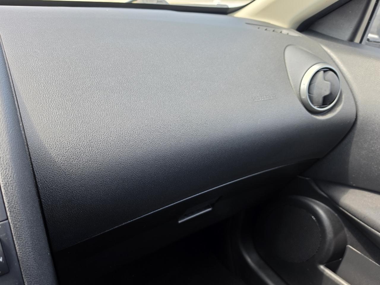 Nissan Rogue AWD 4dr S Krom Edition 2010