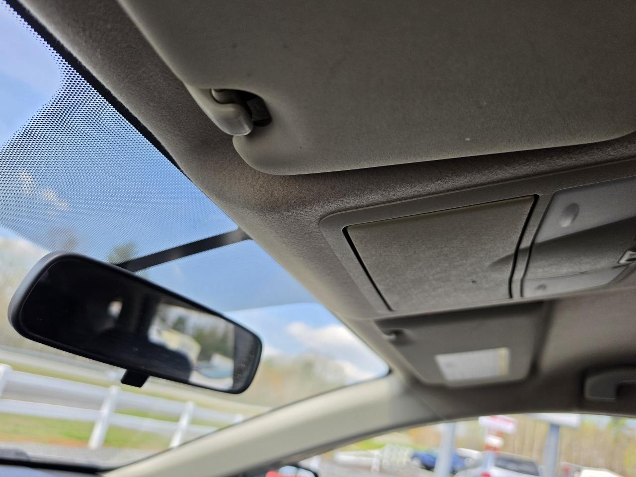 Nissan Rogue AWD 4dr S Krom Edition 2010