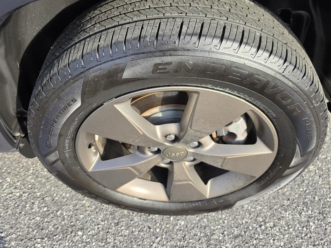 Jeep Cherokee 4WD 4dr 75th Anniversary 2016