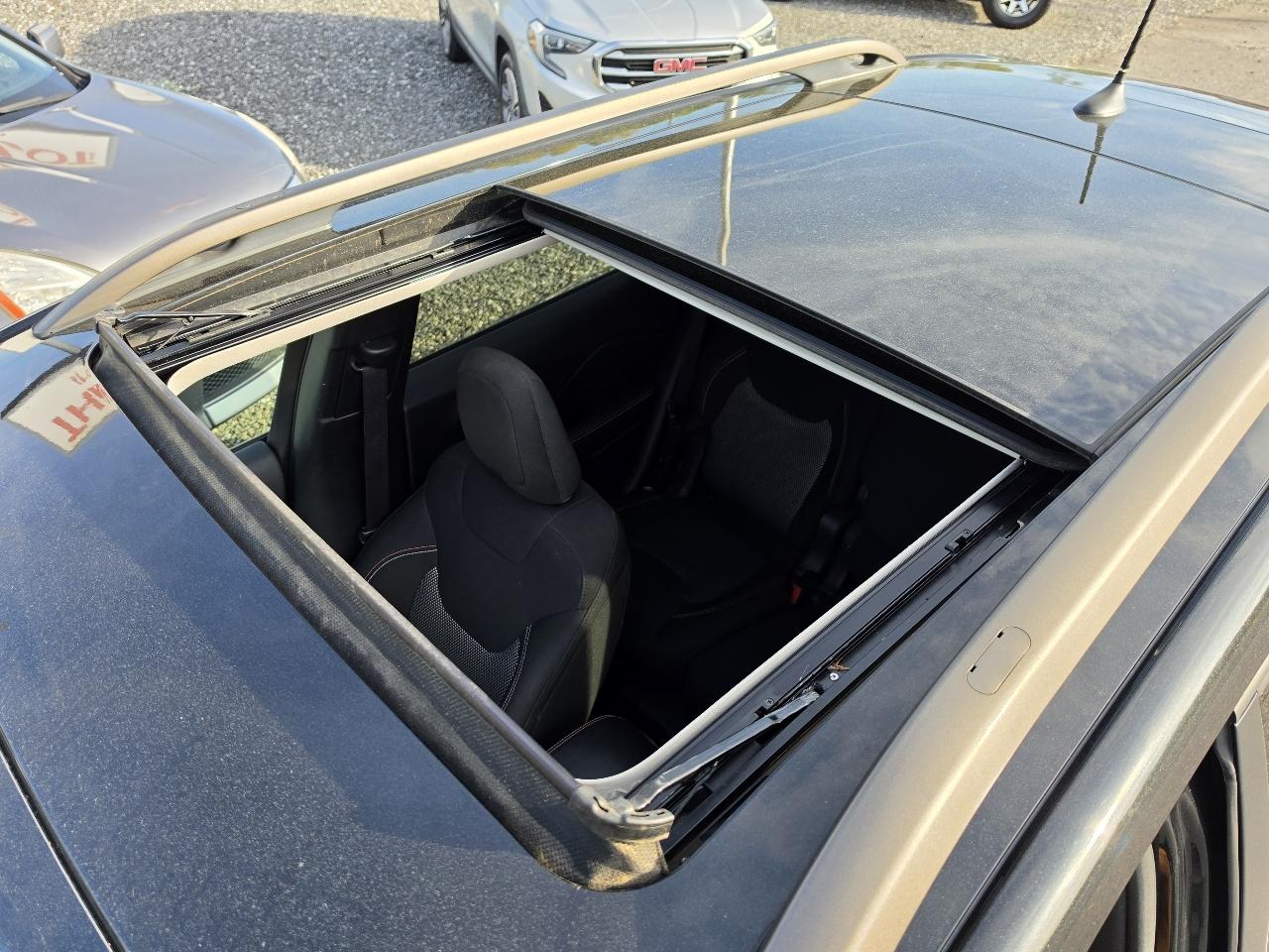 Jeep Cherokee 4WD 4dr 75th Anniversary 2016