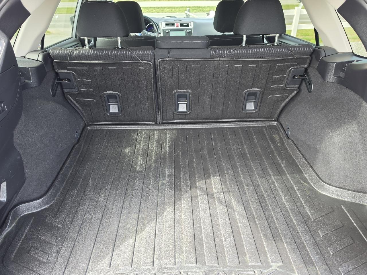 Subaru Outback 4dr Wgn 2.5i Premium PZEV 2016