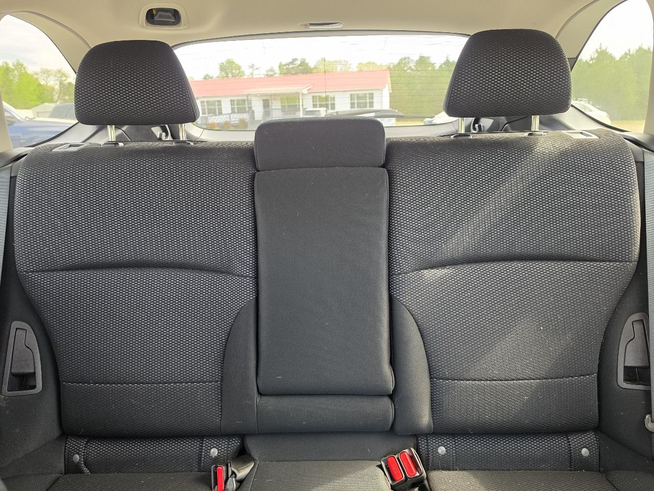 Subaru Outback 4dr Wgn 2.5i Premium PZEV 2016