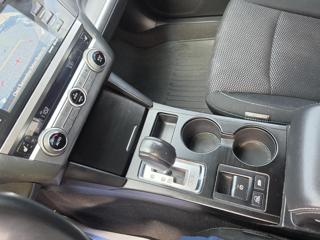 Subaru Outback 4dr Wgn 2.5i Premium PZEV 2016