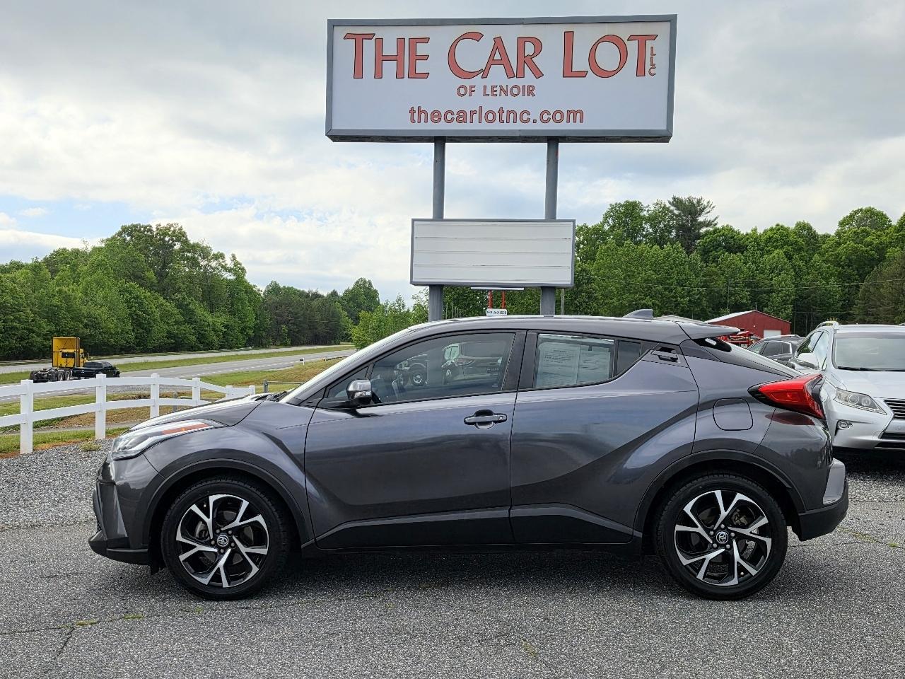 Toyota C-HR Nightshade FWD (Natl) 2021