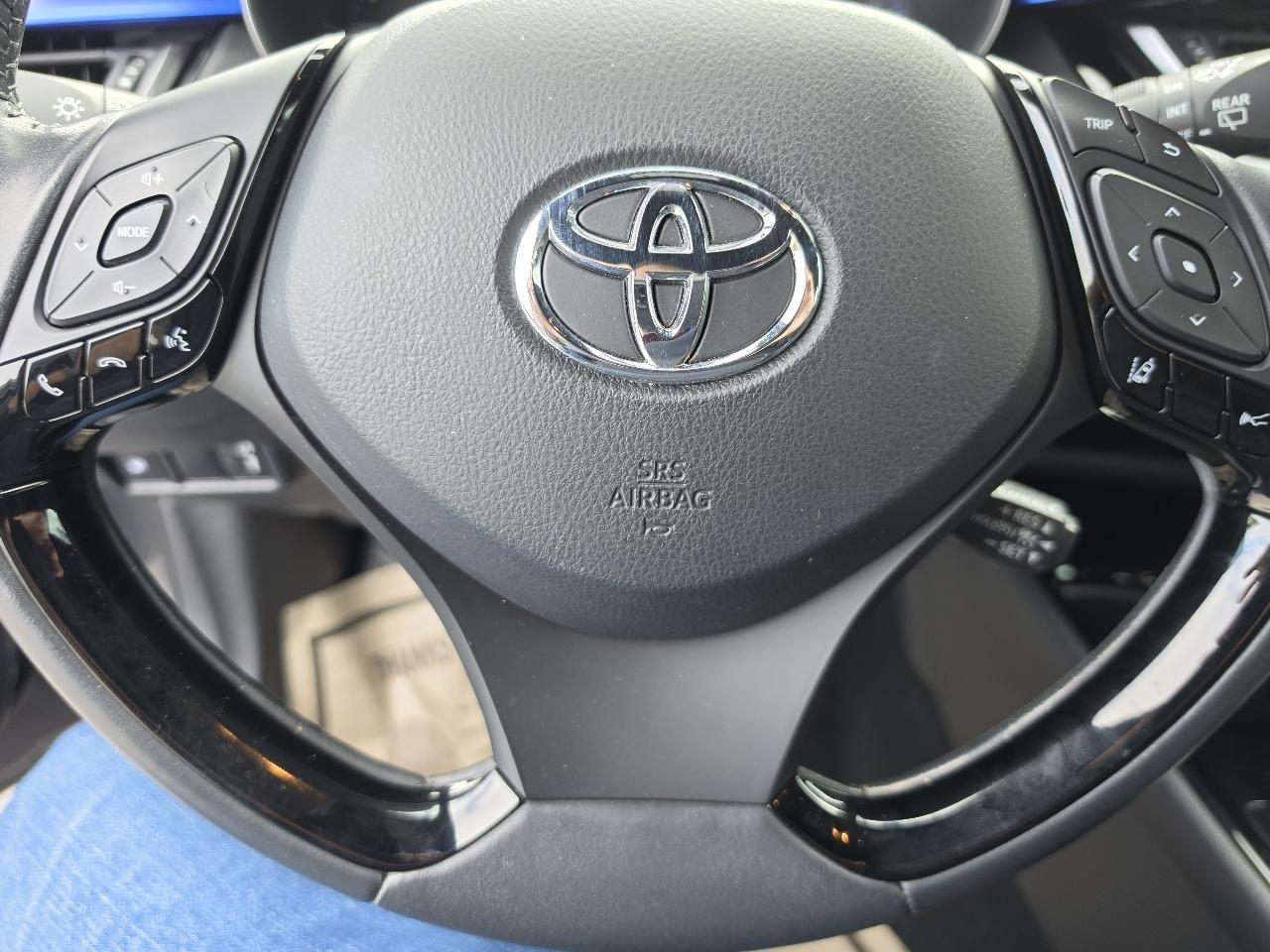 Toyota C-HR Nightshade FWD (Natl) 2021