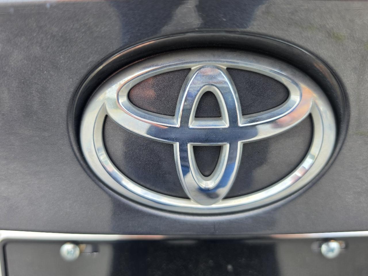 Toyota C-HR Nightshade FWD (Natl) 2021