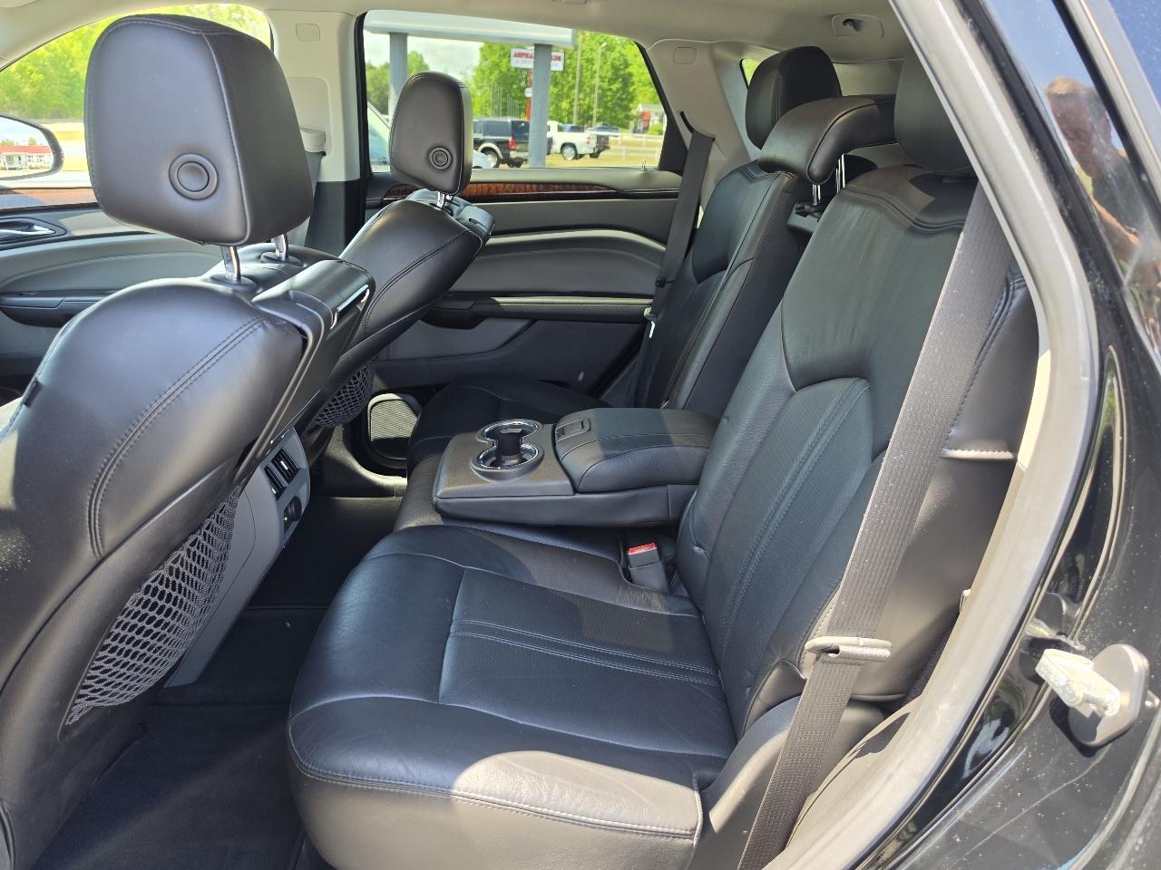 Cadillac SRX FWD 4dr Luxury Collection 2010