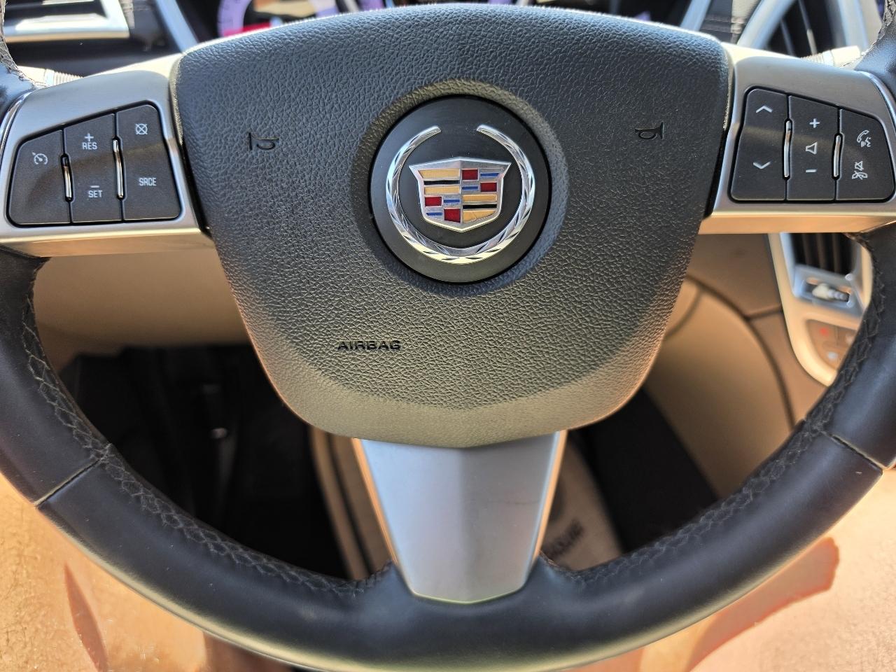 Cadillac SRX FWD 4dr Luxury Collection 2010