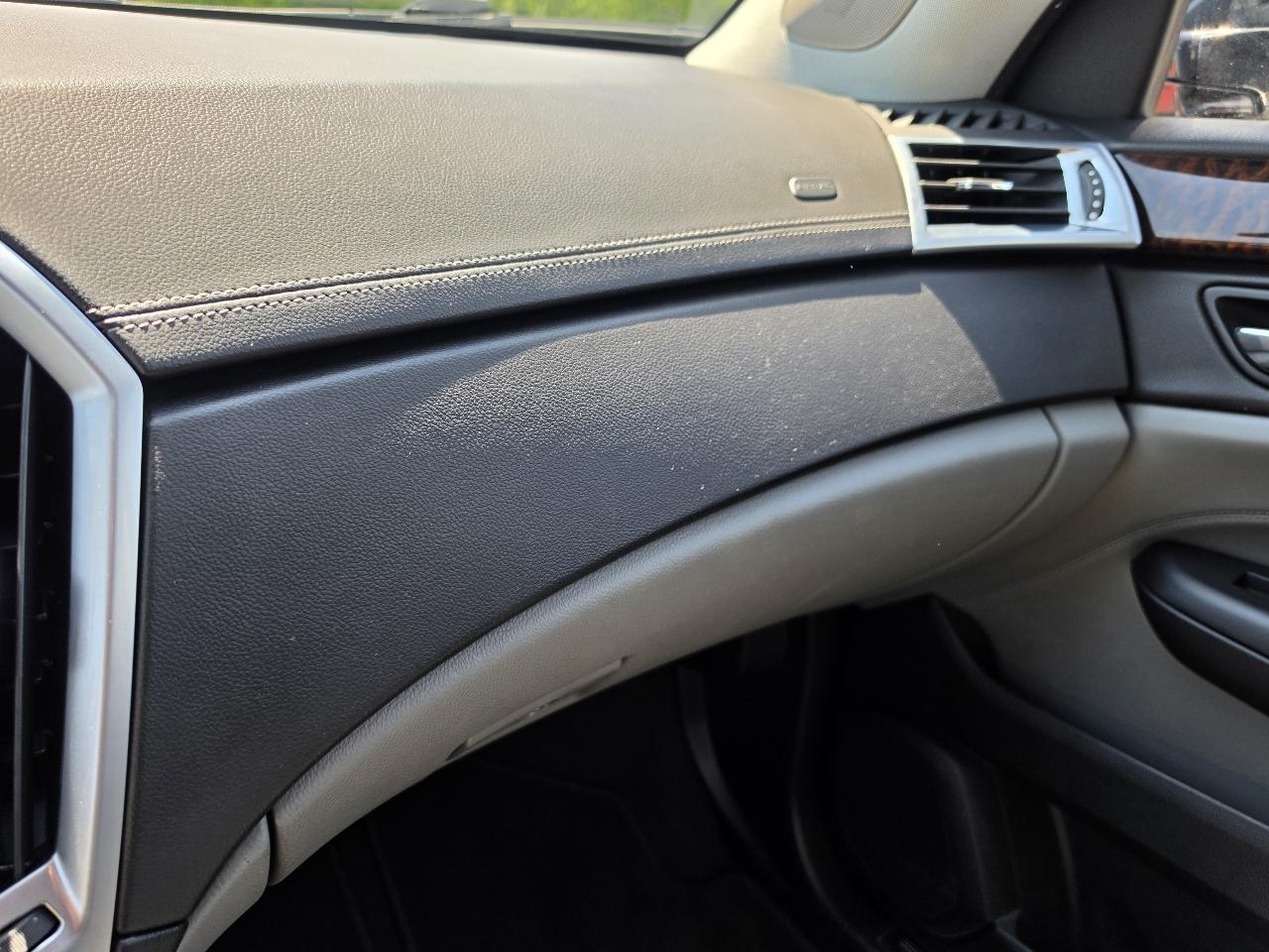 Cadillac SRX FWD 4dr Luxury Collection 2010