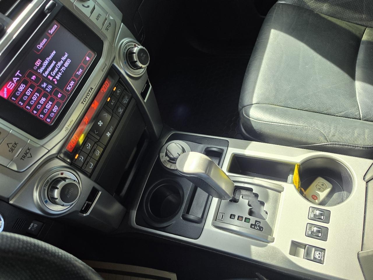 Toyota 4Runner 4WD 4dr V6 Limited (Natl) 2013