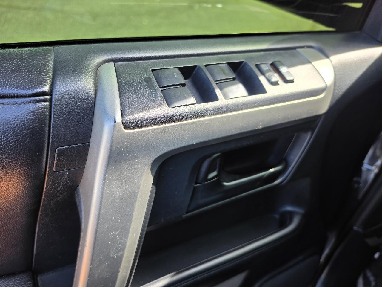 Toyota 4Runner 4WD 4dr V6 Limited (Natl) 2013
