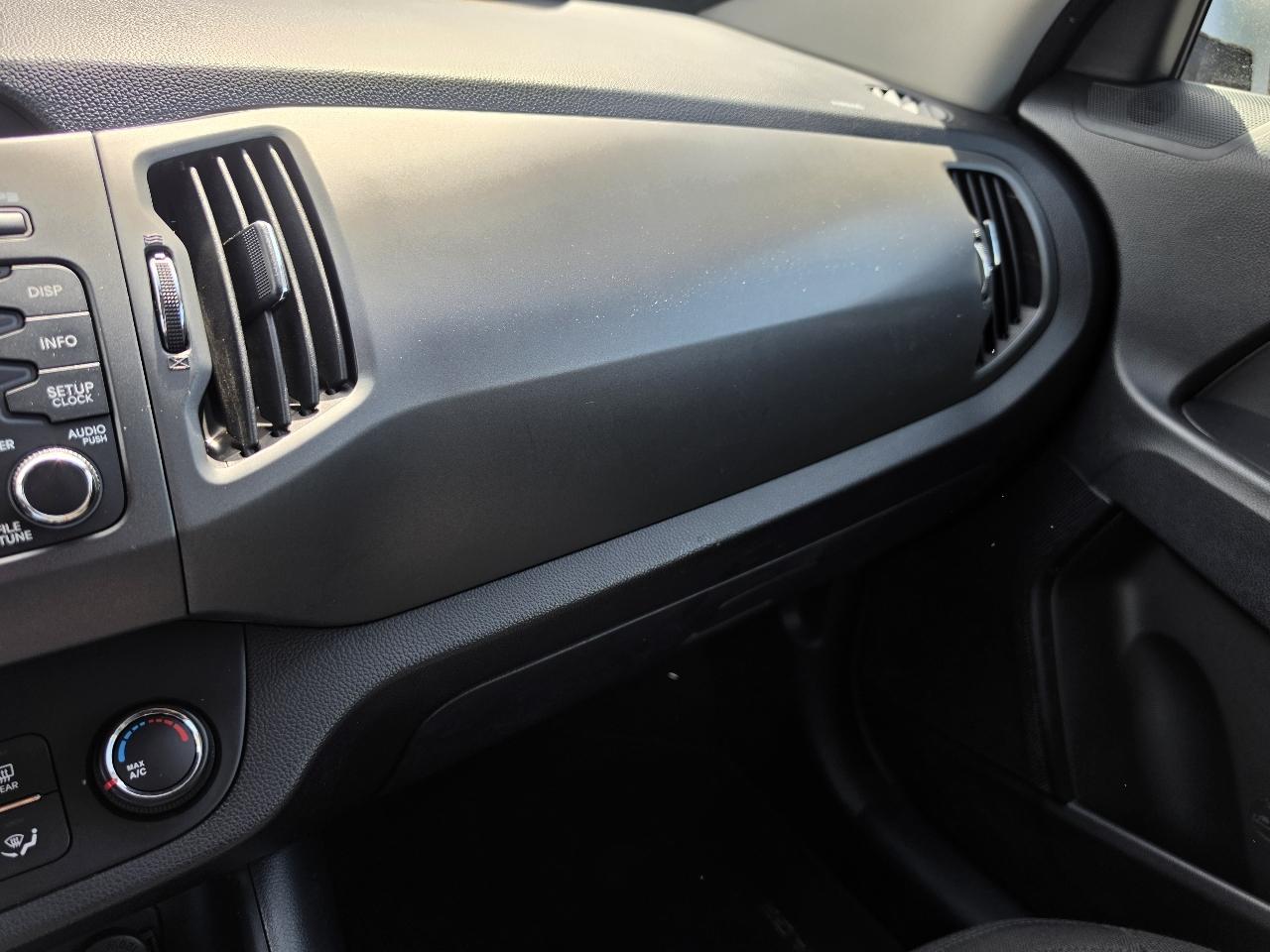 Kia Sportage 2WD 4dr LX 2012